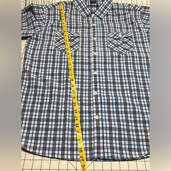VESE Men’s black and blue plaid short sleeve button down shirt size L. - Picture 12 of 12